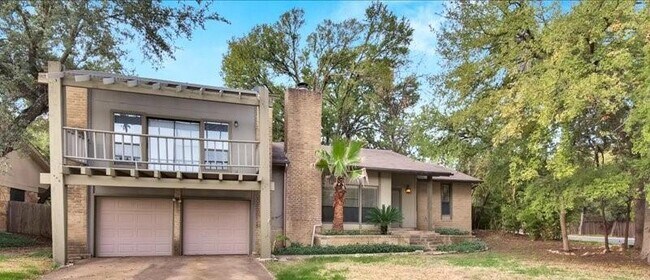 Primary Photo - 2015 Mistywood Dr
