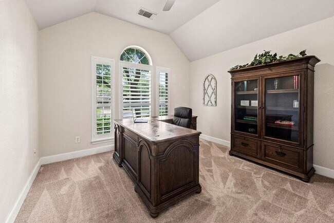 Building Photo - 4221 N Summercrest Loop
