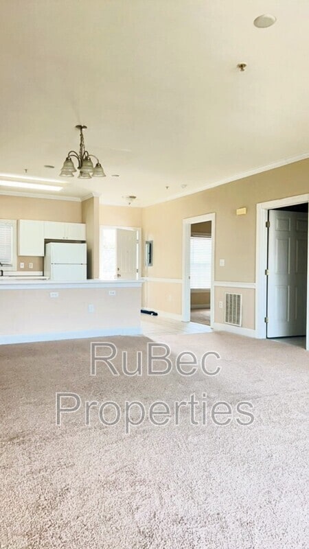 Building Photo - 8967 Meadow Vista Rd