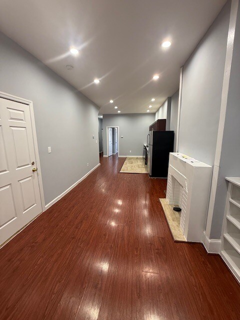 Building Photo - Fulton