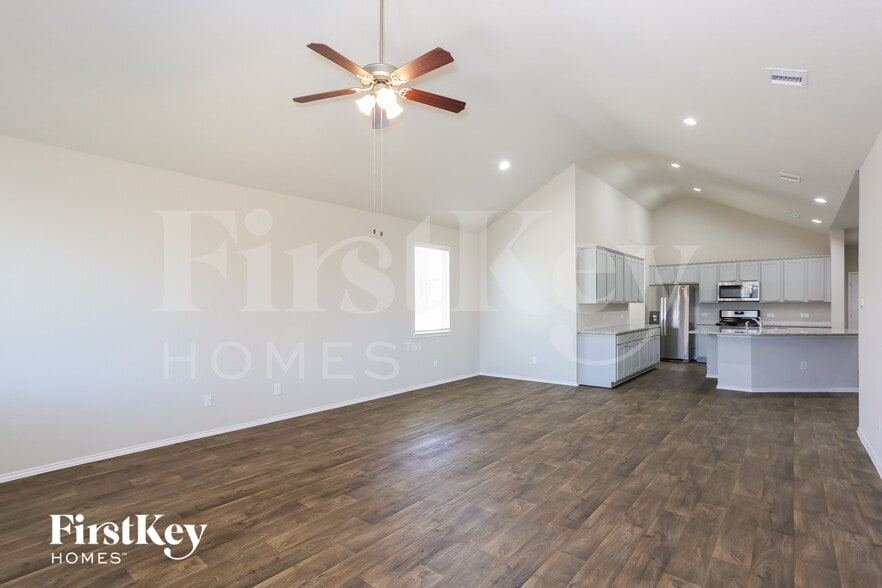 Building Photo - 4411 Andorno Dr