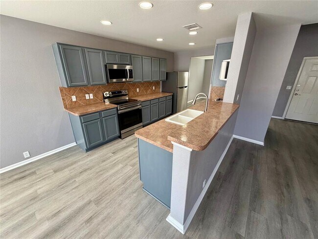 Building Photo - 500 Kingfisher Ln