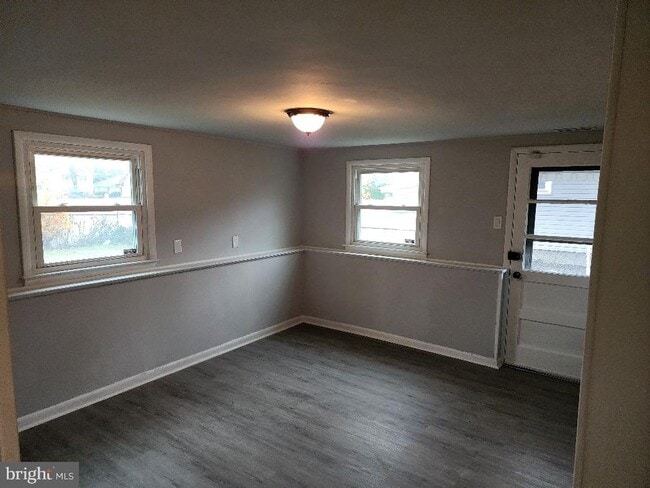 Building Photo - 5468 Drexel Ave