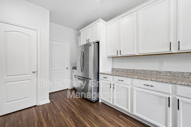 Building Photo - 7148 Preston Pnes Trl