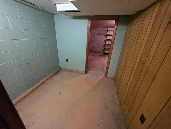 Building Photo - 46258 312th St