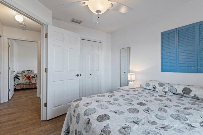 Building Photo - 6460 Blueberry Dr