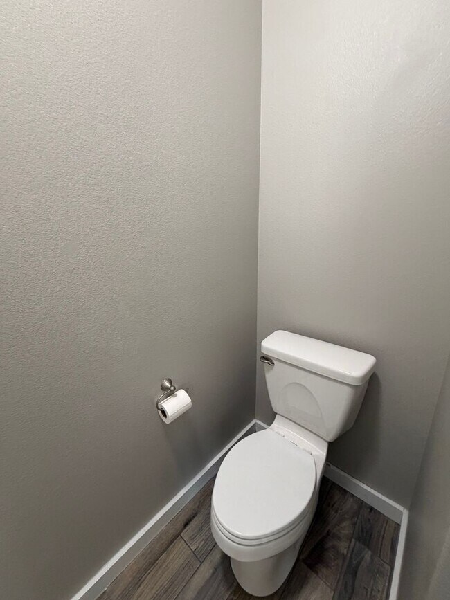 Building Photo - Jayden Village Sub: 4 Bedroom 2 Bath with Community Pool Ten Mile and Ustick