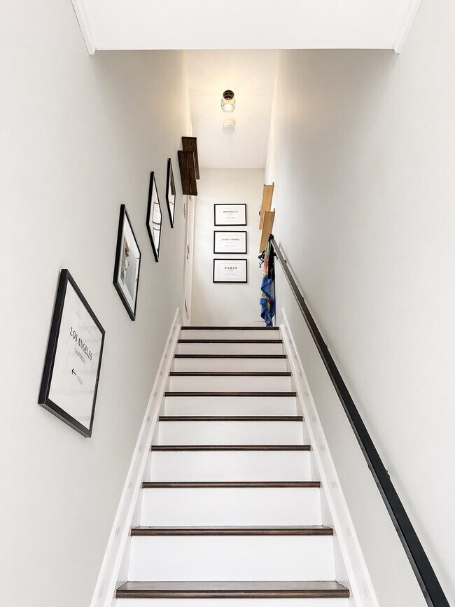 Building Photo - 192 Congress St