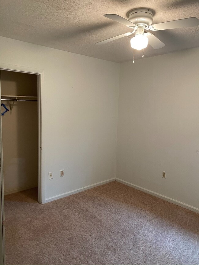 Building Photo - Home for Rent