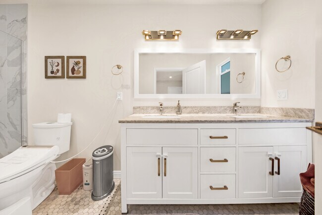 Building Photo - 17969 Collins St