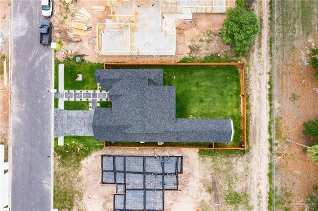 Building Photo - 22 Linva Ave