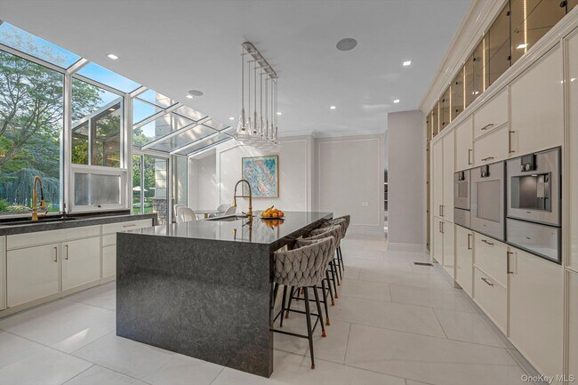 Building Photo - 55 Coves Run