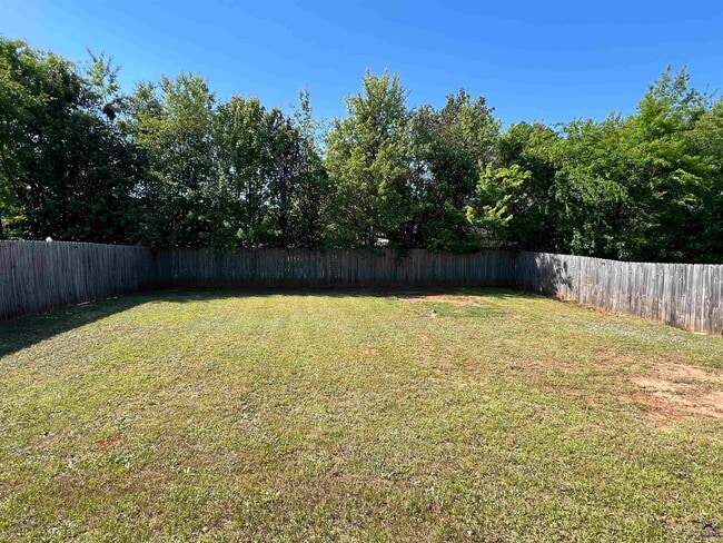 Building Photo - 114 Tahoe Ln