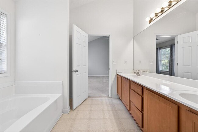 Building Photo - 4160 Plantation Mill Dr