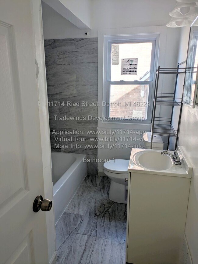 Building Photo - 11714 Riad St