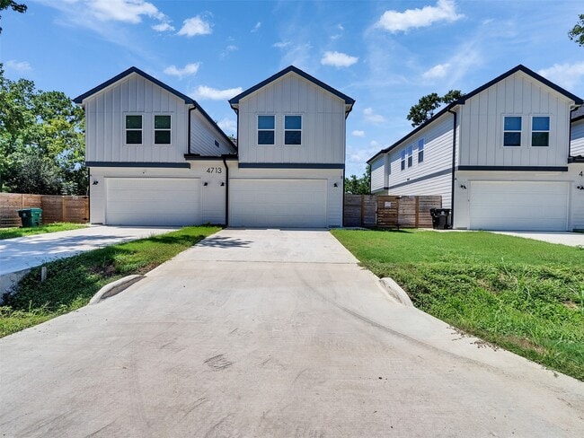 Building Photo - 4713 Talina Way