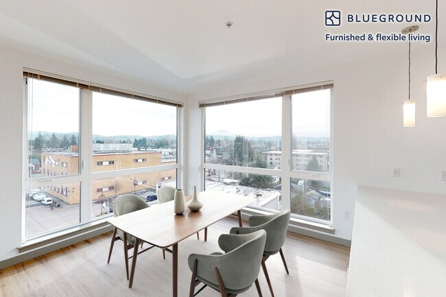 Building Photo - 109 S Division St