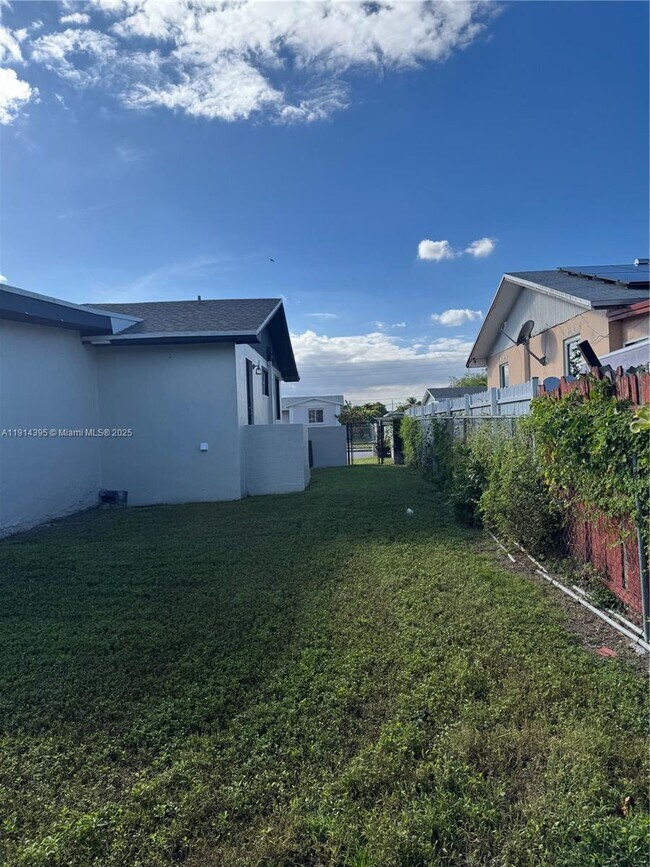 Building Photo - 22105 SW 113th Pl