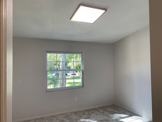 Bedroom - 2171 Fox Chase Blvd