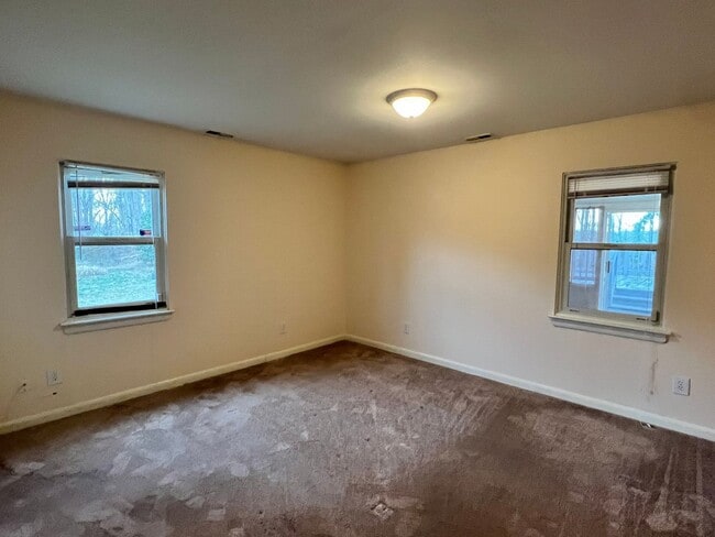 Building Photo - 2204 Merle St