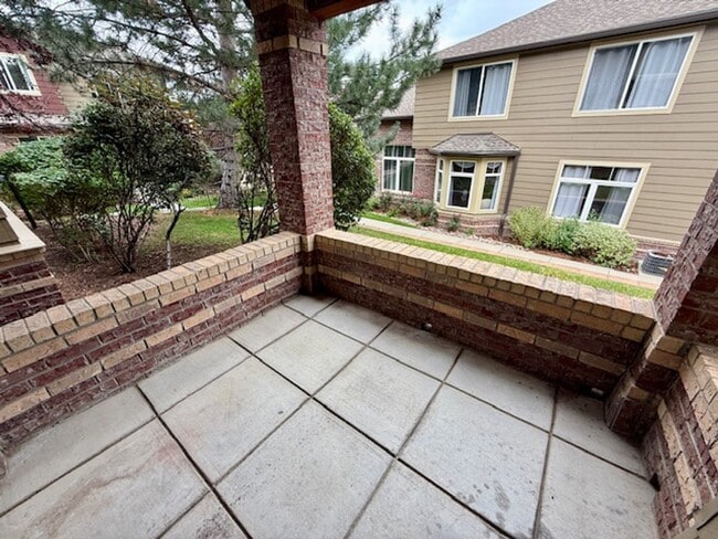 Building Photo - 6458 Silver Mesa Dr