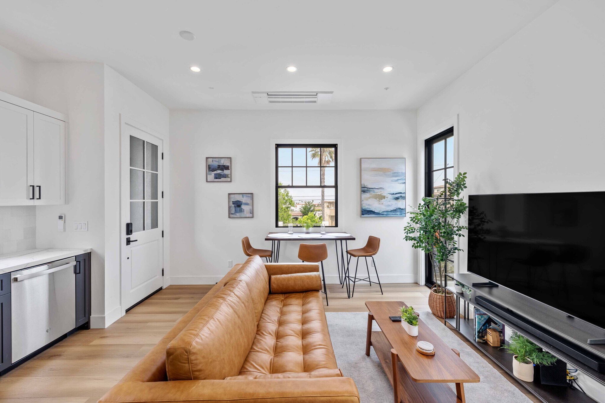 Building Photo - 603 Garnet St