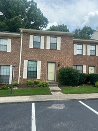 Building Photo - 242 Thistle Ln