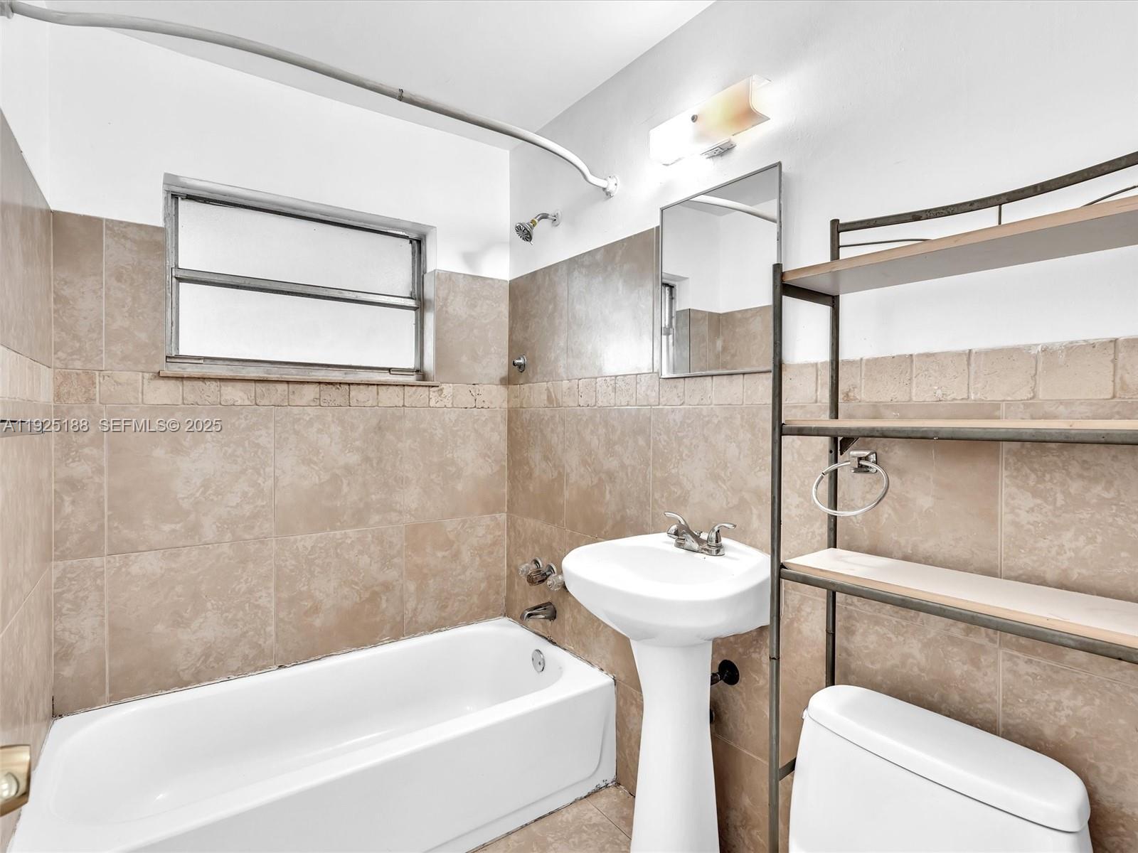 Building Photo - 1624 S 23rd Ave