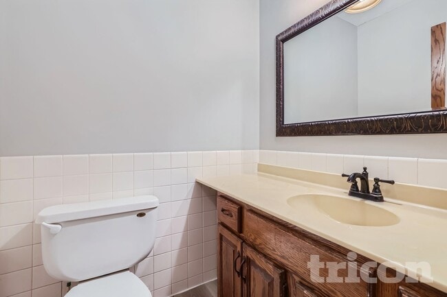 Building Photo - 19955 Chili Ave W