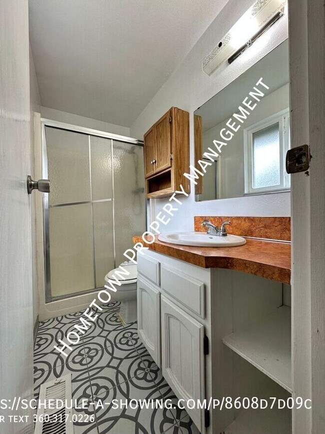 Building Photo - 4218 Glen Terra Dr SE
