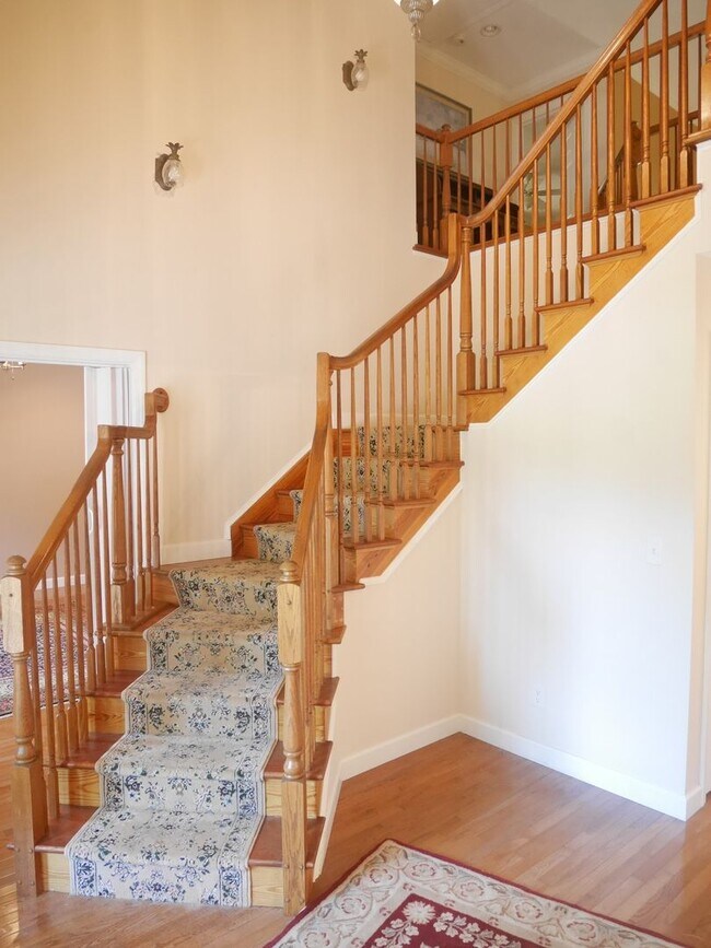 Building Photo - Elegant Coastal Home with Spacious Layout Near Lewes Beach