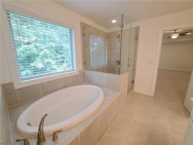 Building Photo - 1104 Hemingford Way