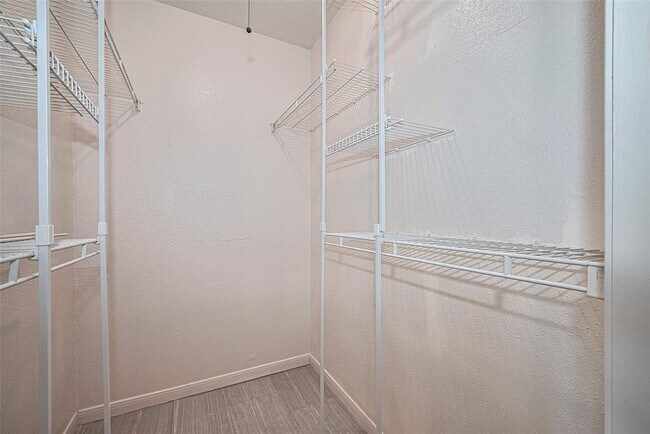 Building Photo - 9711 Mackworth Dr