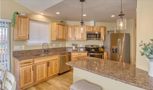 Building Photo - Coastal Comfort Meets Luxury in This Bay View Beauty