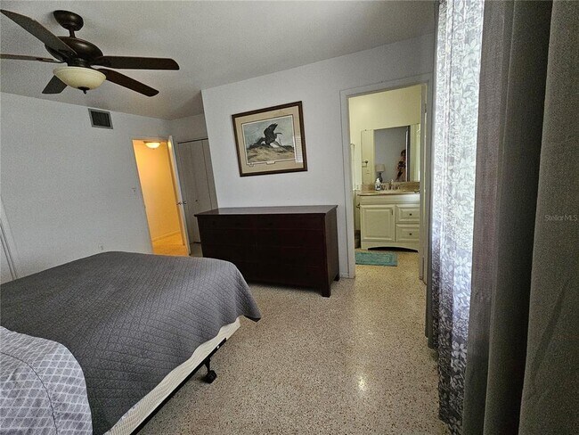 Building Photo - 1703 Amhurst Cir