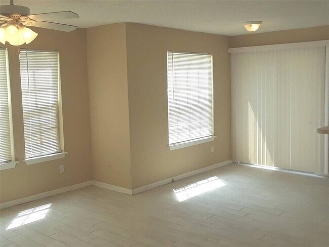 Building Photo - 1013 S Hiawassee Rd