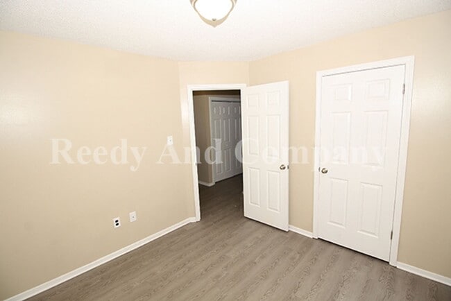 Building Photo - 4178 Brighton Dr