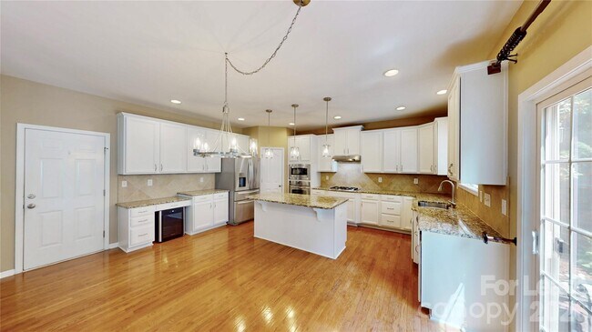 Building Photo - 1505 Aringill Ln