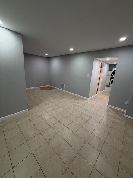 Building Photo - 13301 Aiken Pl