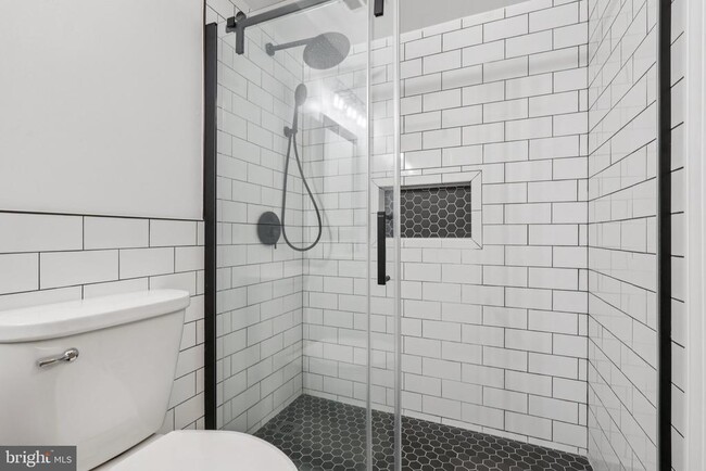 Building Photo - 165 Wyndham Pl