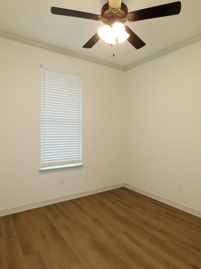 Building Photo - Coming Soon! Gorgeous 4 Bedroom, 2 Bath Home in Tyler!