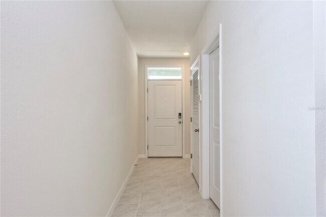 Building Photo - 3302 Pine Lily Ave