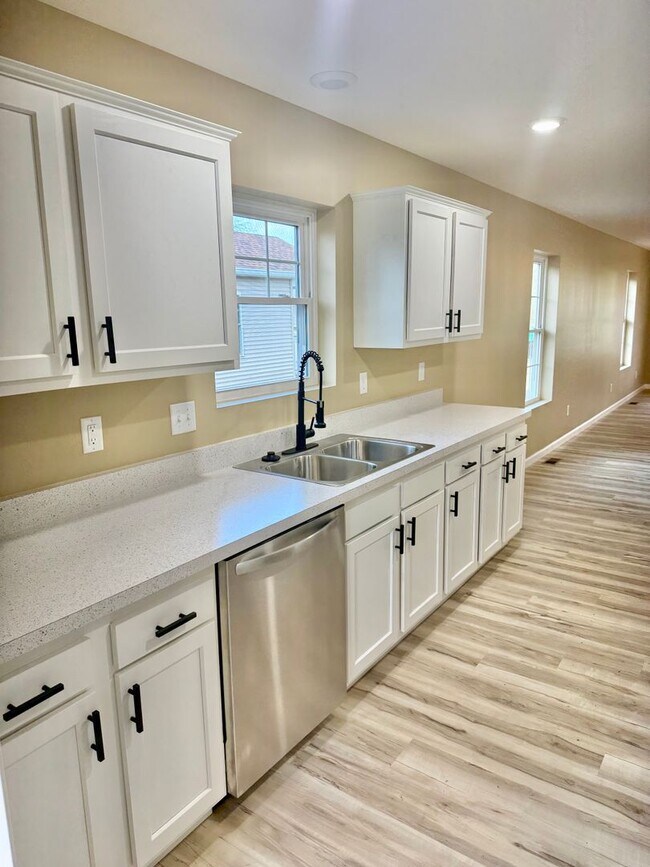 Building Photo - Just Built & Move-In Ready - Stunning New 3 Bedroom, 2 Bath Home!