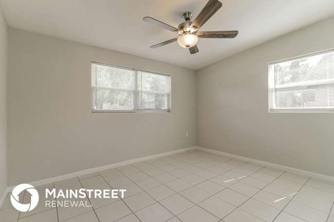 Building Photo - 560 Georgia Ave