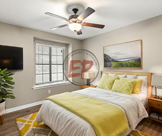 Building Photo - 521 Jancy Dr