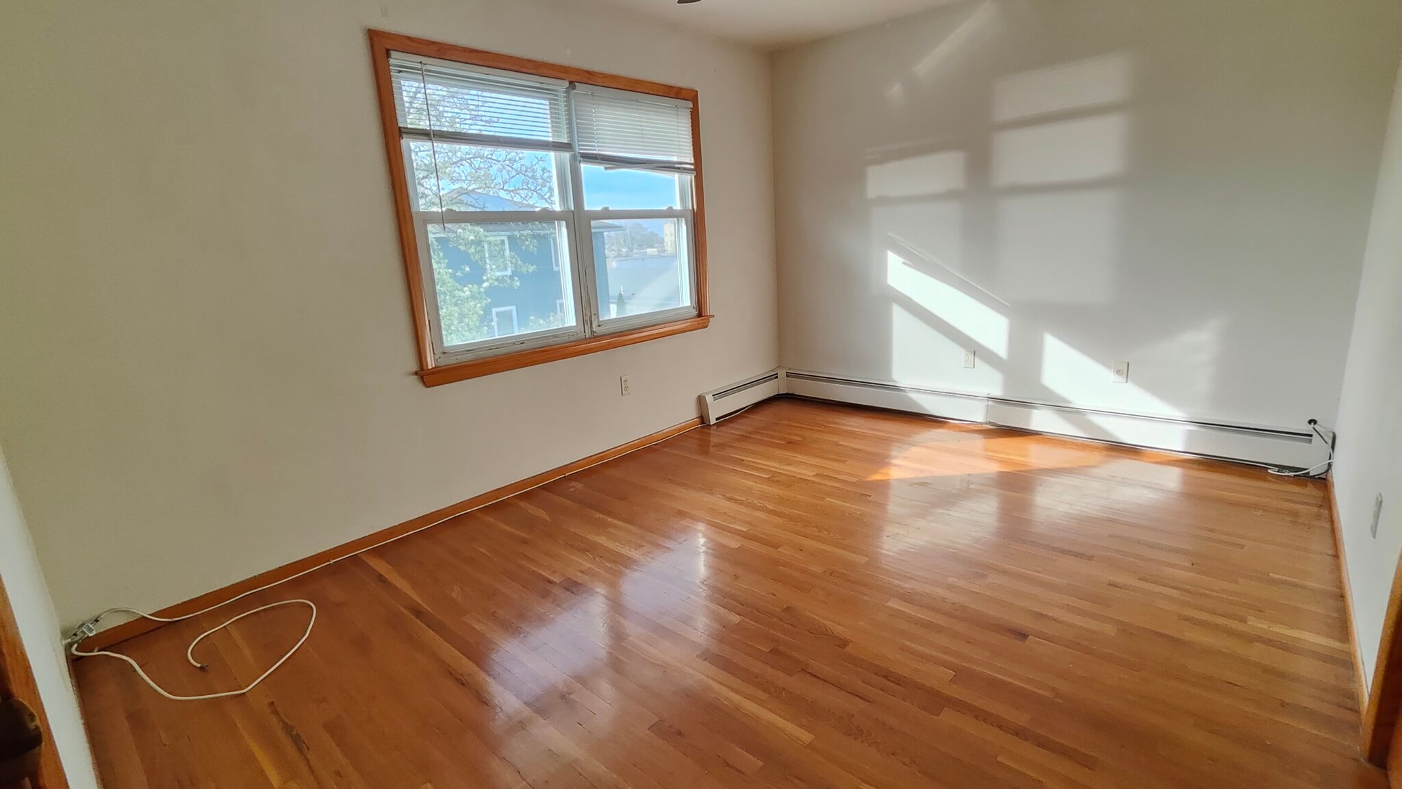 Bedroom 2 13.5 ft x11 - 21 Rose St