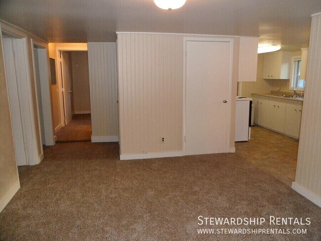 Building Photo - 48172 Lauren Dr