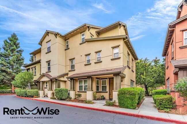 Building Photo - 25425 Huntwood Ave