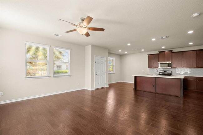 Building Photo - 1700 W Broade St