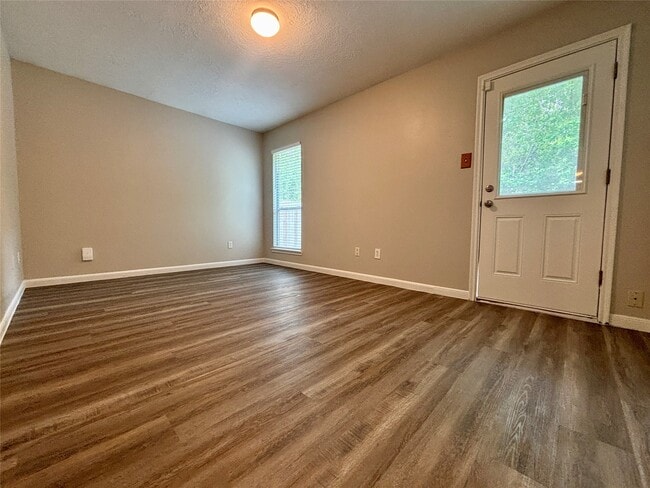 Building Photo - 8816 E Buffalo Cir